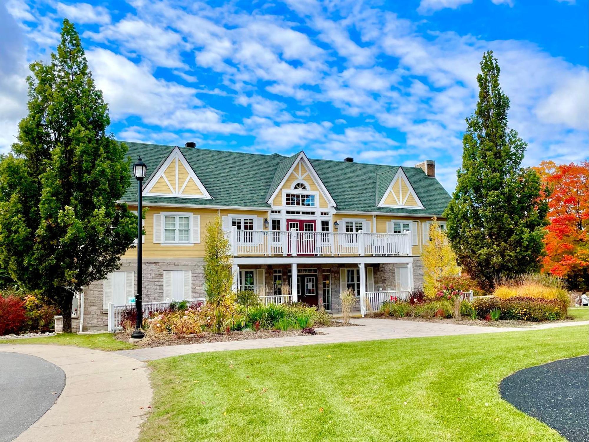 Hillside Haven: Carriage Club Resort Retreat Edgar Экстерьер фото